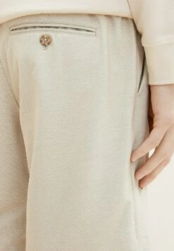 Tom Tailor Shorts - Sand Dobby Structure -Syntia Delaney 09cd6e4345224ef8ae1aab00be9f117a