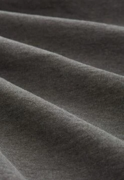 Tom Tailor Basic- Shorts - Dark Grey Melange -Syntia Delaney 0a22fd557aa841d6b7f728d440528e94