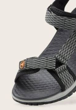 Tom Tailor Licence - Outdoorsandalen - Black Grey 13 Tom Tailor Licence - Outdoorsandalen - Black Grey -Syntia Delaney 1f2efe8a9fe146fea88925bb59fed7e4