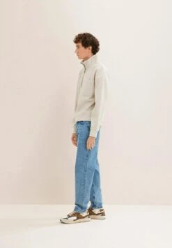 TOM TAILOR Denim Straight Leg Jeans - Used Light Stone Blue Denim -Syntia Delaney 27cd3fdca0fe495cb01fa15eb6c91385