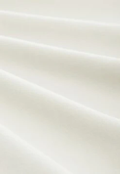 TOM TAILOR Denim Trainingsbroek - Soft Light Beige 23 TOM TAILOR Denim Trainingsbroek - Soft Light Beige -Syntia Delaney 2891837d90f54f5c9fccf638d87064a8