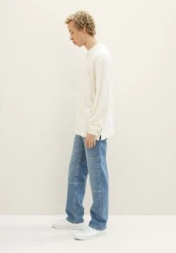 TOM TAILOR Denim Straight Leg Jeans - Used Light Stone Blue Denim -Syntia Delaney 3a9b945468ce4f91ad9f5764c77d4d39