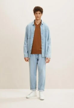 Syntia Delaney -Syntia Delaney 3fcaf1bf133f4b058773f3ad9450021a