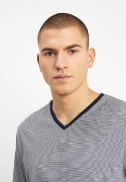 Tom Tailor Shorty V-Neck Set - Pyjama - Dark Blue -Syntia Delaney 5686f4a793334c15ad0ab7bd3fccbb81