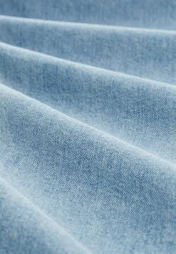 TOM TAILOR Denim Straight Leg Jeans - Clean Bleached Blue Denim -Syntia Delaney 75a3283a0a6848fbb78e10240b67a71e