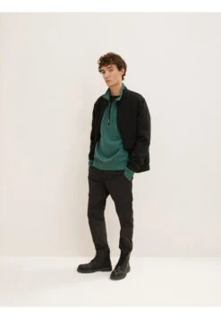 TOM TAILOR Denim Mit Troyer Krag - Sweater - Explorer Green -Syntia Delaney 763b5aea9c854b38be45a81c6d5d3e83