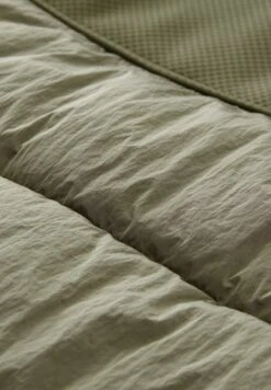 Tom Tailor Hybrid Repreve Our Ocean - Winterjas - Dusty Olive Green -Syntia Delaney 82c17e058559478c8e6573111e7ddc95