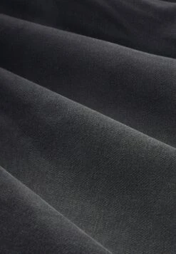 Tom Tailor Josh - Jeansshort - Dark Stone Black Black Denim -Syntia Delaney 83019aeee2594df9a335ff463f1ae07d