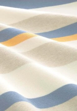 Syntia Delaney -Syntia Delaney 9615f1f8c1764b2b9dbf25730e400320