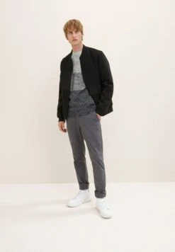 Syntia Delaney -Syntia Delaney 9be6930210644fd58f4d844a67804c47