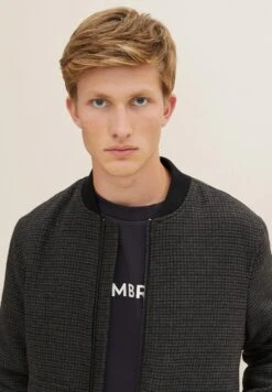 TOM TAILOR Denim Regular Fit Mit Aufgesetzten Taschen - Bomberjacks - Grey Brown Navy Mini Check -Syntia Delaney a36ae6520695460ca515bf872862d66e