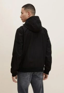 TOM TAILOR Denim Mit Tencel- Trainingsvest - Black -Syntia Delaney a62a0c697e834b97a38855be102f6050