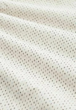 Tom Tailor Mit Allover-Print  - Overhemd - Beige Minimal Wording Design -Syntia Delaney a8770f31384d4e389af8395bb64c1f80