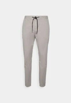 TOM TAILOR Denim Jogg- Chino - Light Dove Grey -Syntia Delaney aa6b57a7f2fd4394b44809dabf6141a3