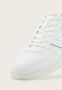 Tom Tailor Mit Perforation - Sneakers Laag - White -Syntia Delaney af2187cb6b2b4da0bf514cba1cb48ac7