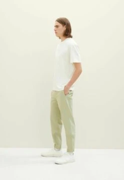 TOM TAILOR Denim Chino - Garden Peat -Syntia Delaney b50bfe6914ea4e96b0afe33f198610df