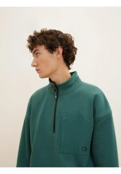 TOM TAILOR Denim Mit Troyer Krag - Sweater - Explorer Green -Syntia Delaney b59845d28d274c2c9a72e27f1c856d99