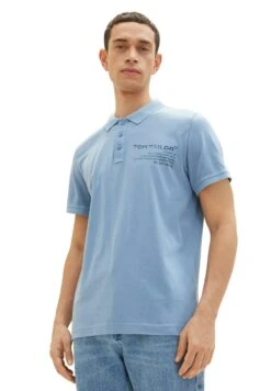 Tom Tailor Mit Textprint - Poloshirt - Greyish Mid Blue -Syntia Delaney b8dddb316e5244398a284adab5a845f0