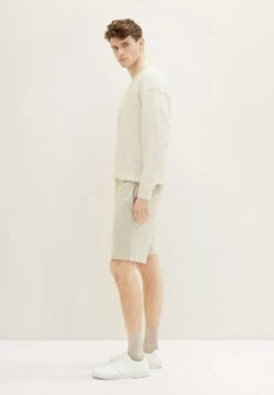 Tom Tailor Shorts - Sand Dobby Structure -Syntia Delaney cf902784344049248a0f1b593da81b17