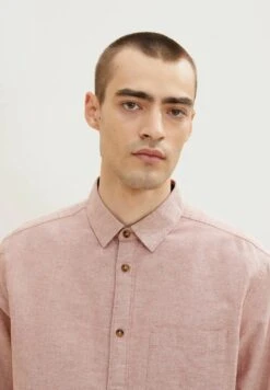 Tom Tailor Oxford- Overhemd - Chili Oil Red Chambray 12 Tom Tailor Oxford- Overhemd - Chili Oil Red Chambray -Syntia Delaney d10251d99a0d4b87bc33aafa97f41270