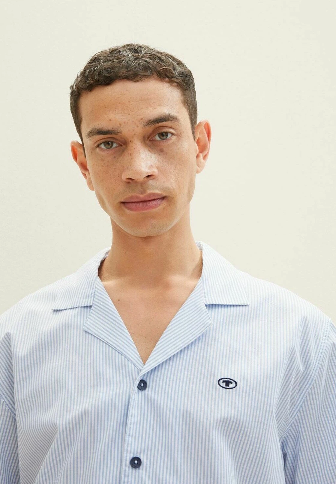 Tom Tailor Gestreifter Kurz Set - Pyjama - Blue Light Stripe 7 Tom Tailor Gestreifter Kurz Set - Pyjama - Blue Light Stripe - Afbeelding 5