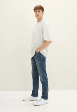 Tom Tailor Josh - Straight Leg Jeans - Mid Stone Wash Denim -Syntia Delaney e5990950b058474d84173f8d2721fa0d