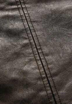 Tom Tailor Imitatieleren Jas - Espresso Brown Fake Leather 16 Tom Tailor Imitatieleren Jas - Espresso Brown Fake Leather -Syntia Delaney e5bebf7736d2405b9513d0ea321f6da0