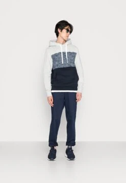 Tom Tailor Hoodie - Sky Captain Blue -Syntia Delaney f698a8f6b7974bc8a468cec3aa1e30b2