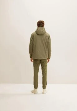 TOM TAILOR Denim Regular Fit - Outdoorjas - Dusty Olive Green -Syntia Delaney f80a48cc7b674fed852f0f1c5d5d84a3