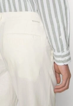 Tom Tailor Regular - Chino - White -Syntia Delaney fed322280eda445ab1e550efcc6dcf4e